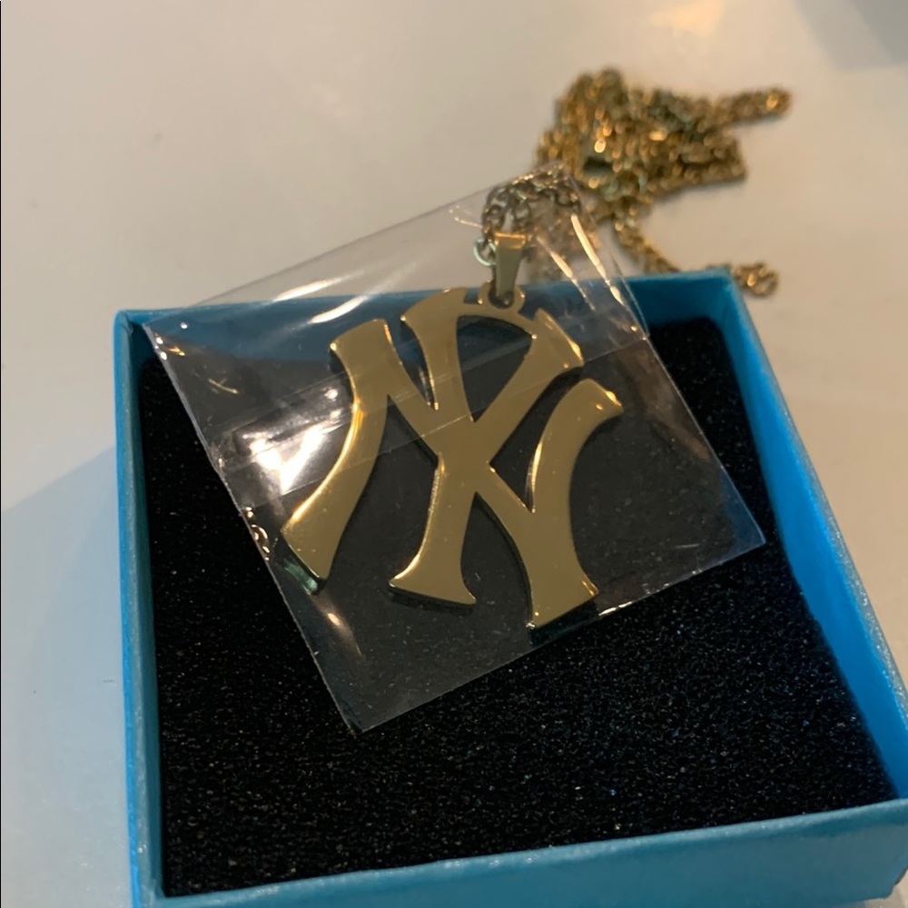 Gold Pendant Necklace NEW YORK